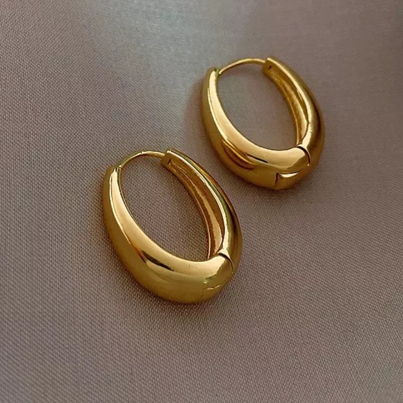 Affordable Fashion Finds Jewelry - Oval shape Hoop earrings